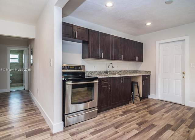 Property at 2542 Fillmore St, Hollywood, FL 33020, 2 beds, 2 baths