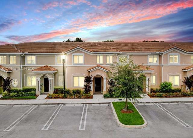 Property at 2311 SE 10th St #2311, Homestead, FL 33035, 4 beds, 3 baths