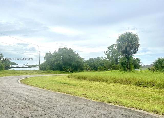 Property at Jabara Cir, FL 33935
