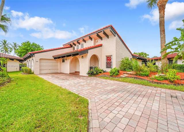 Property at 8141 Pine Cir #54, Tamarac, FL 33321, 3 beds, 2 baths