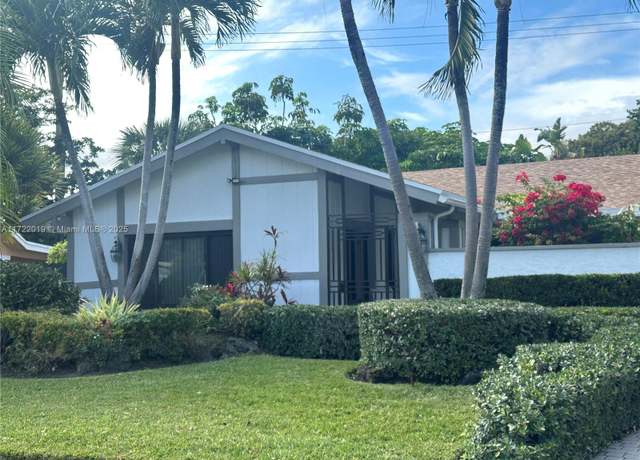 Property at 19940 NE 2nd Ct, Miami, FL 33179, 4 beds, 2 baths