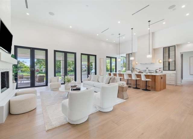Property at 11001 SW 74th Ave, Pinecrest, FL 33156, 5 beds, 6.5 baths