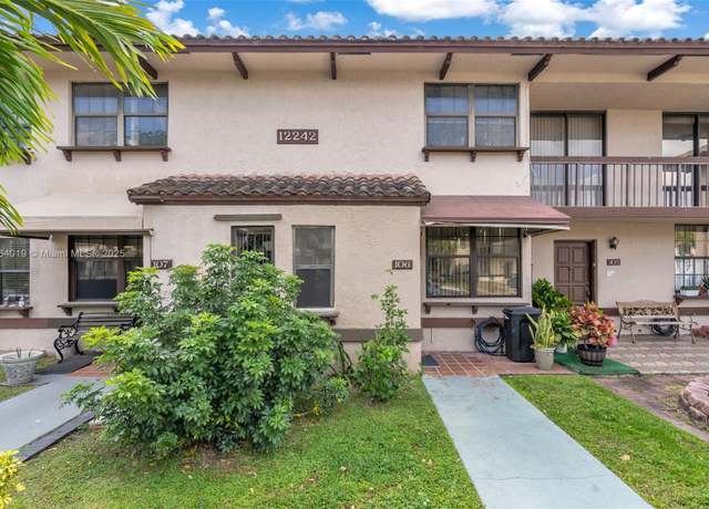 Property at 12242 SW 16th Ter Unit L-106, Miami, FL 33175, 2 beds, 2.5 baths