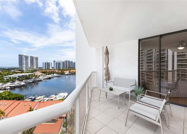 Property at 3610 Yacht Club Dr #1005, Aventura, FL 33180, 2 beds, 2 baths