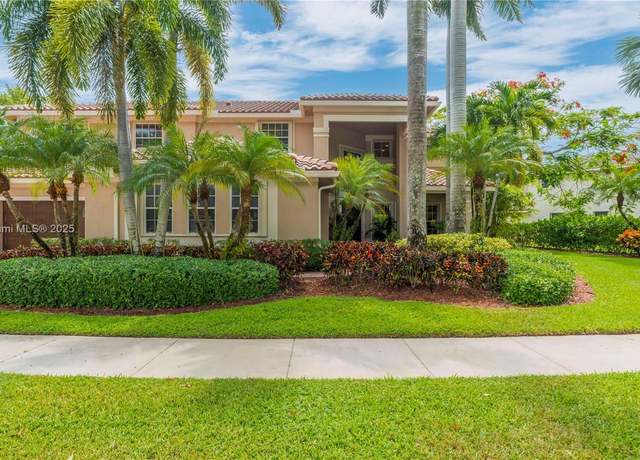 Property at 1020 Nautica Dr, Weston, FL 33327, 5 beds, 4.5 baths