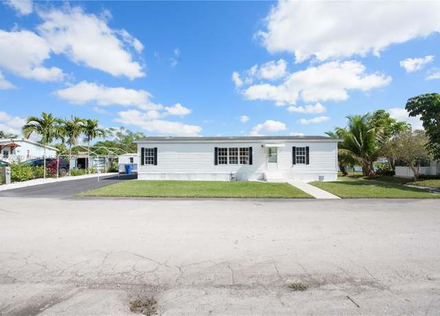 Property at 35250 SW 177 Court, #31, Homestead, FL 33034, 3 beds, 2 baths