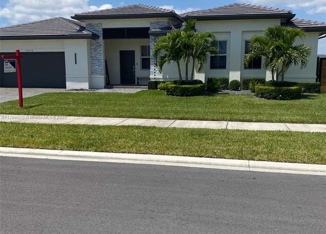 Property at 29074 SW 168th Ct, Homestead, FL 33030, 3 beds, 2.5 baths