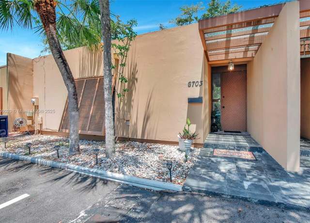 Property at 6703 Kingsmoor Way, Miami Lakes, FL 33014, 2 beds, 2 baths