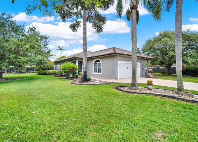 Property at 29201 SW 181st Ave, Homestead, FL 33030, 3 beds, 2 baths