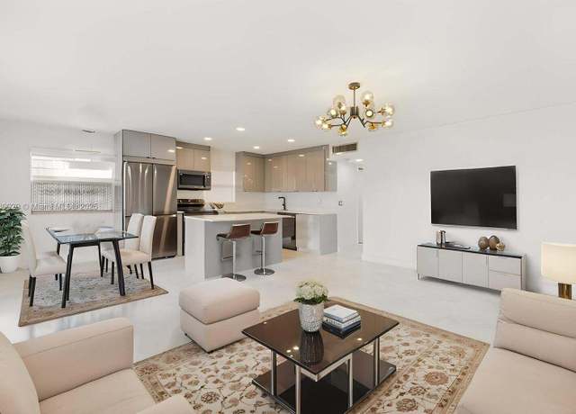 Property at 369 Saxony H Unit 369H, Delray Beach, FL 33446, 2 beds, 2 baths