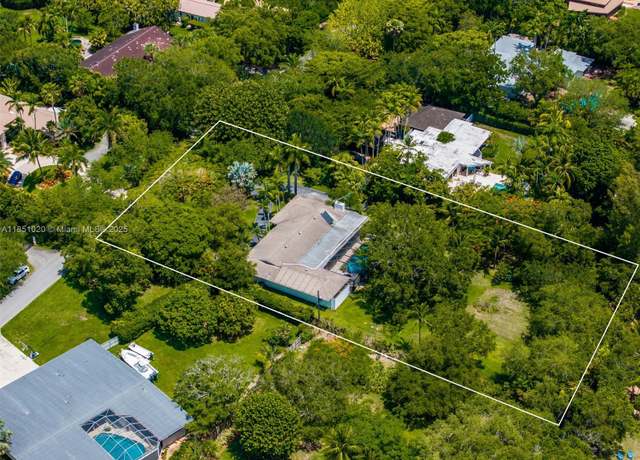 Property at 12365 SW 60th Ct, Pinecrest, FL 33156, 4 beds, 2.5 baths