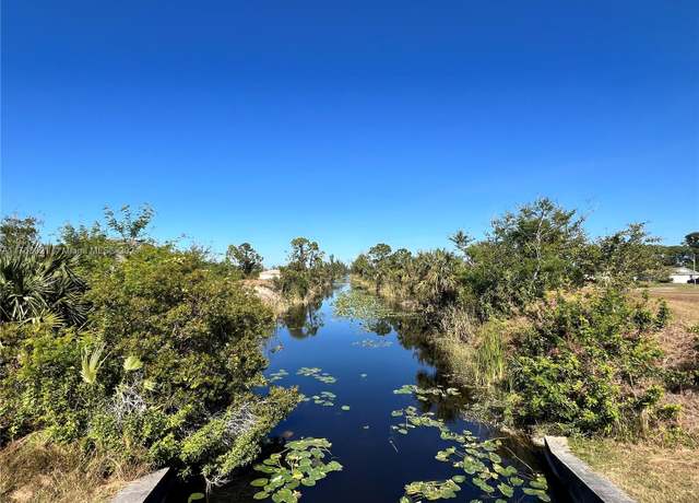 Property at 3239 NE 9 Ave, Cape Coral, FL 33909