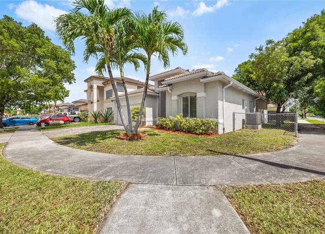 Property at 13365 SW 282nd St, Homestead, FL 33033, 3 beds, 2 baths