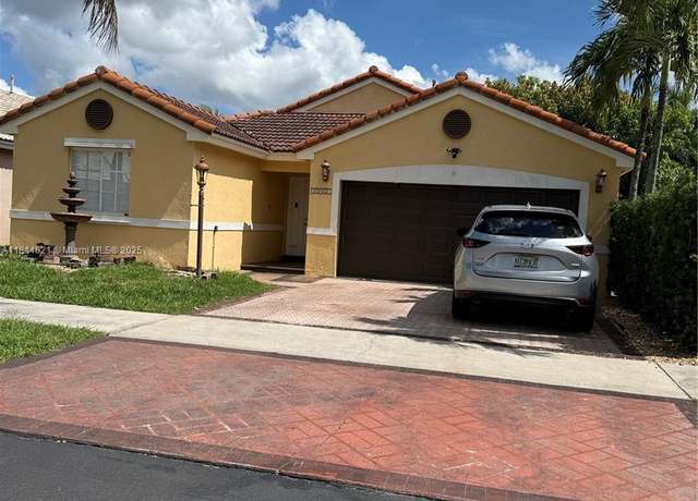 Property at 15921 SW 82nd St, Miami, FL 33193, 3 beds, 2 baths