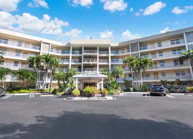 Property at 800 Cypress Grove Dr #509, Pompano Beach, FL 33069, 3 beds, 2.5 baths