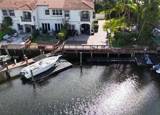 Property at 999 N Harbor Vw N, Hollywood, FL 33019, 3 beds, 3.5 baths