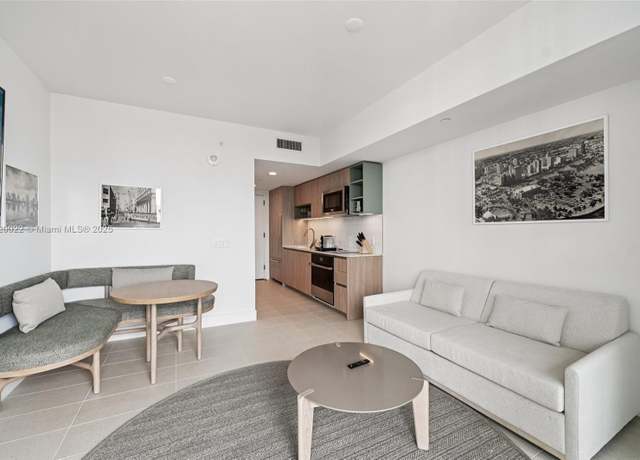 Property at 159 NE 6th St #3407, Miami, FL 33132, 1 bed, 1 bath