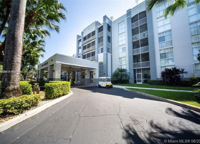 Property at 9725 NW 52nd St #520, Doral, FL 33178, 2 beds, 2 baths