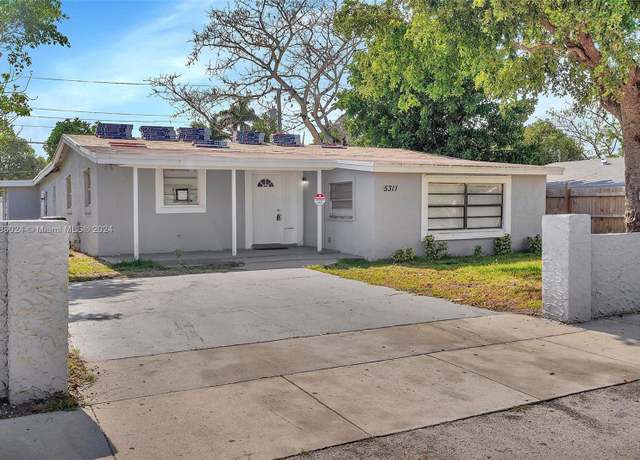Property at 5311 NE 10th Ave, Deerfield Beach, FL 33064, 7 beds, 3 baths