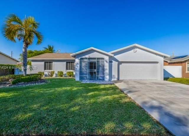 Property at 28208 SW 136th Ave, Homestead, FL 33033, 3 beds, 2 baths