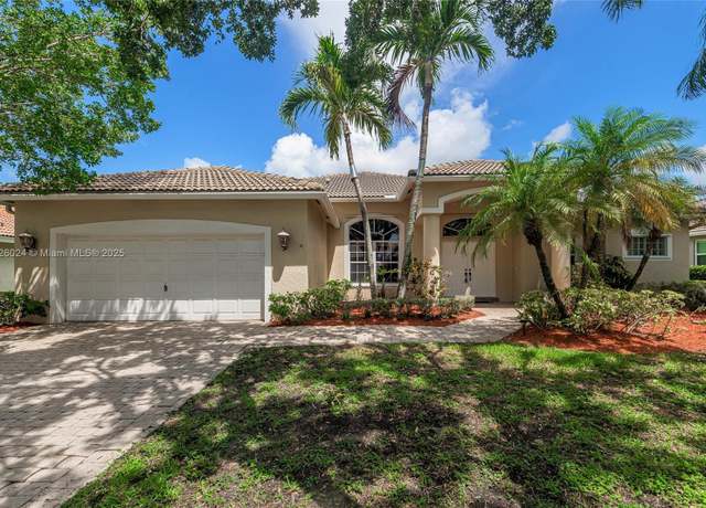 Property at 3843 Oak Ridge Cir, Weston, FL 33331, 5 beds, 3 baths