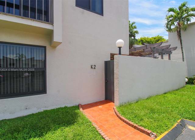 Property at 4732 SW 67th Ave Unit K2, Miami, FL 33155, 3 beds, 1.5 baths