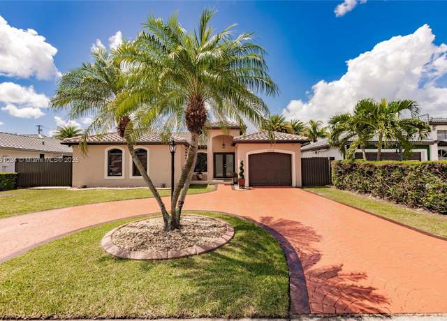 Property at 15220 SW 143rd St, Miami, FL 33196, 4 beds, 2 baths