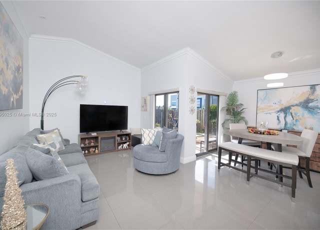 Property at 6268 NW 170th Ter, Hialeah, FL 33015, 2 beds, 2 baths