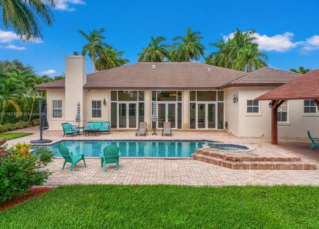 Property at 3601 SW 129th Ave, Miami, FL 33175, 5 beds, 4 baths