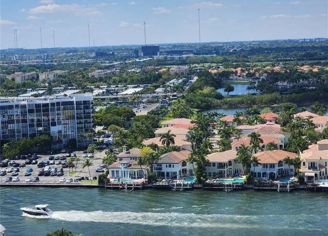 Property at 2301 S Ocean Dr #2206, Hollywood, FL 33019, 1 bed, 1.5 baths