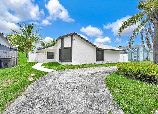 Property at 8211 SW 4th Pl, North Lauderdale, FL 33068, 4 beds, 3 baths