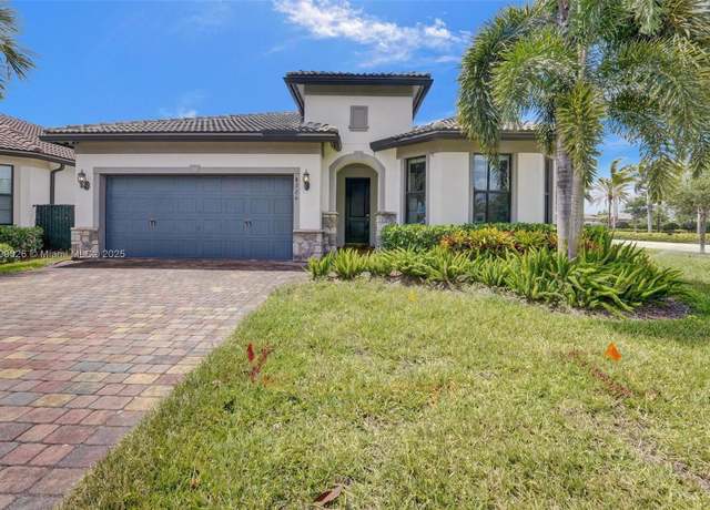 Property at 8324 Catria Ln, Lake Worth, FL 33467, 3 beds, 2.5 baths