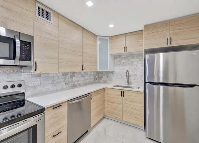 Property at 3113 S Ocean Dr #303, Hallandale Beach, FL 33009, 1 bed, 1.5 baths