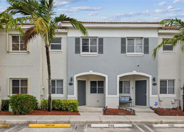 Property at 1533 SE 31st Ct, Homestead, FL 33035, 2 beds, 2.5 baths