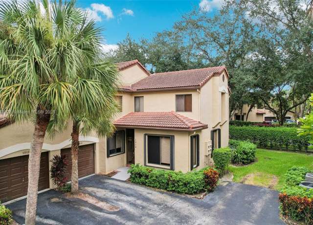 Property at 1010 NW 105th Way Unit B-139, Plantation, FL 33322, 3 beds, 2 baths