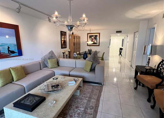 Property at 408 Lakeview Dr #102, Weston, FL 33326, 2 beds, 2 baths