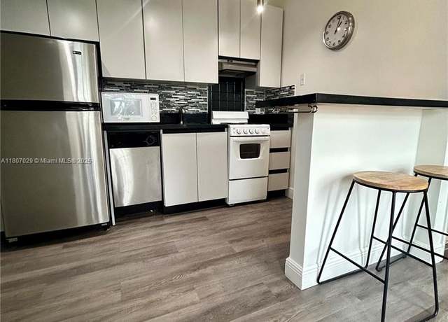 Property at 1244 Pennsylvania Ave #305, Miami Beach, FL 33139, 1 bed, 1 bath