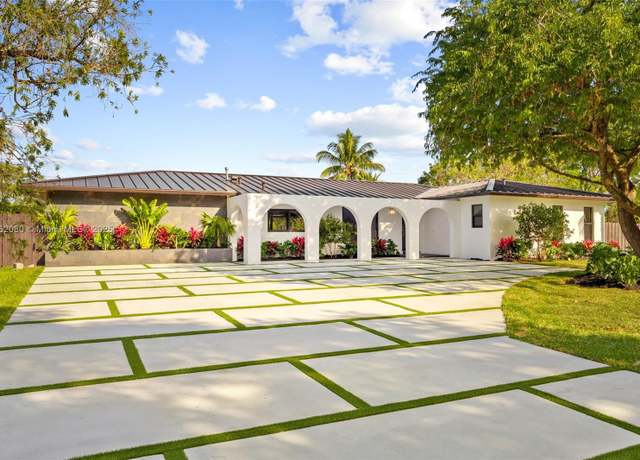 Property at 13005 SW 112th Ct, Miami, FL 33176, 4 beds, 3 baths