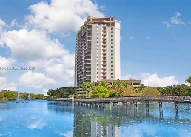 Property at 14350 Riva Del Lago #402, Fort Myers, FL 33907, 3 beds, 2.5 baths