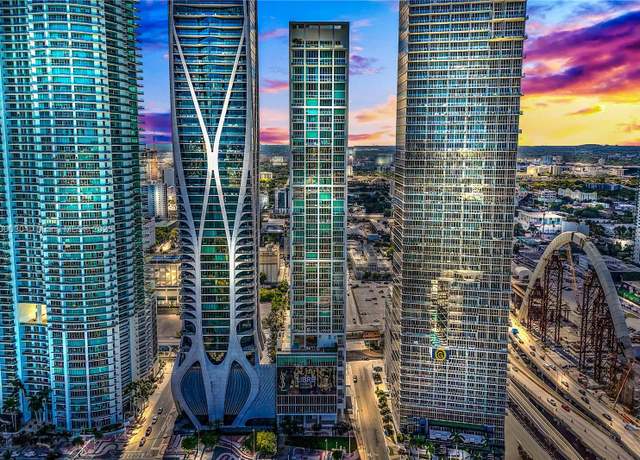 Property at 1040 Biscayne Blvd #3802, Miami, FL 33132, 2 beds, 2.5 baths