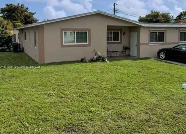 Property at 600 SW 28th Way, Fort Lauderdale, FL 33312, 3 beds, 2 baths