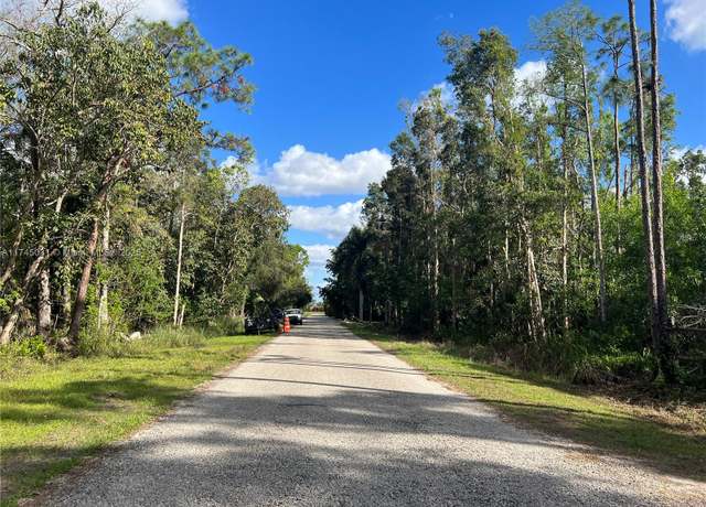 Property at 3050 Pine Tree Dr, Naples, FL 34112