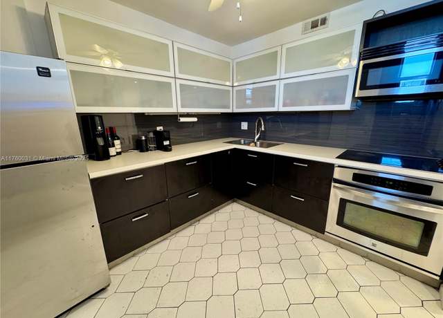 Property at 3660 NE 166th St #812, North Miami Beach, FL 33160, 2 beds, 2 baths