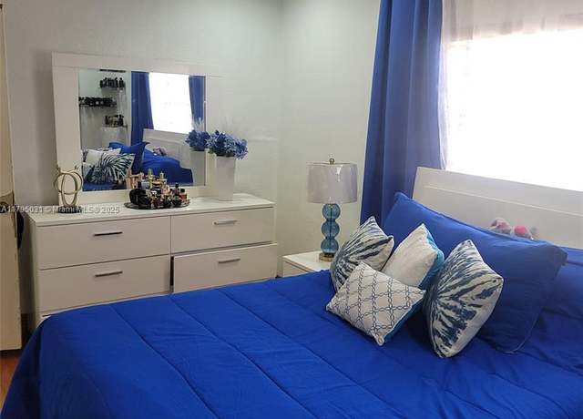 Property at 360 W 53rd Ter, Hialeah, FL 33012, 3 beds, 2 baths