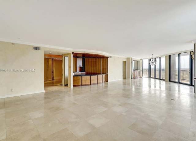 Property at 19667 Turnberry Way Unit 16GR, Aventura, FL 33180, 4 beds, 4.5 baths