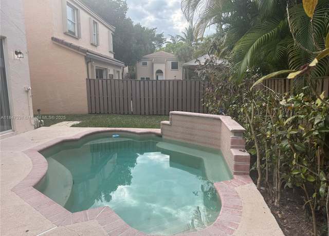 Property at 10781 NW 12 Dr, Plantation, FL 33322, 3 beds, 2.5 baths