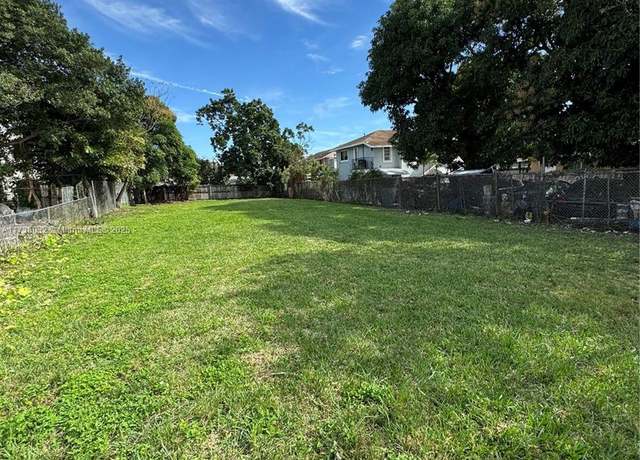 Property at 209 NW 17th Pl, Miami, FL 33125