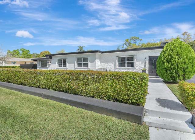 Property at 1532 SW 30th Ave, Fort Lauderdale, FL 33312, 4 beds, 4 baths