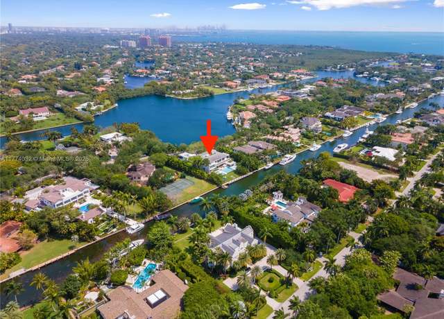 Property at 540 Leucadendra Dr, Coral Gables, FL 33156, 8 beds, 7 baths