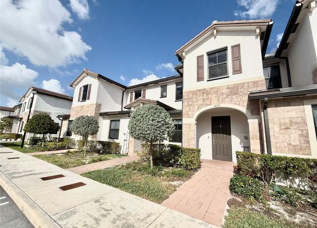 Property at 11119 W 34th Way, Hialeah, FL 33018, 3 beds, 2.5 baths